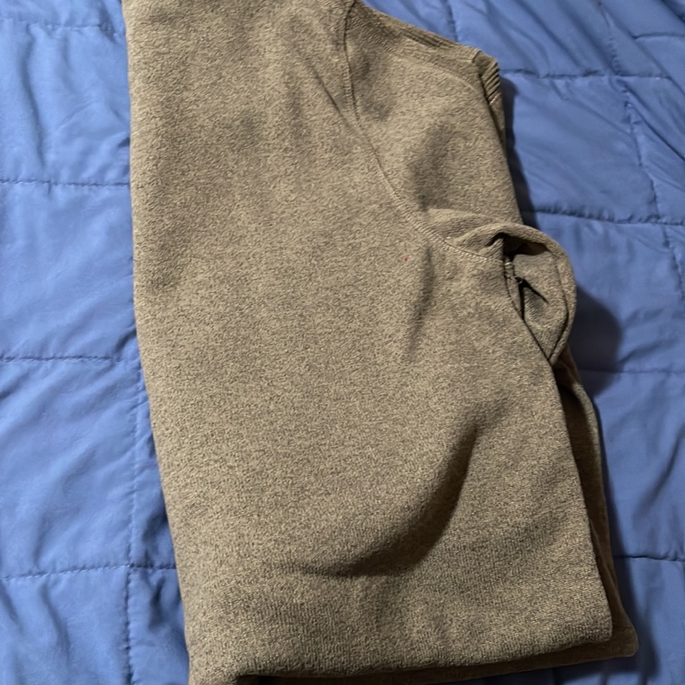 Man Pullover - image 6
